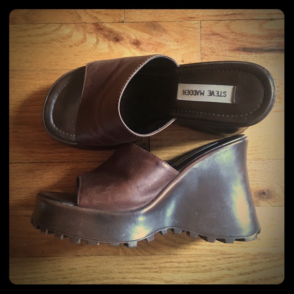 Steve Madden 90s platform wedge mule